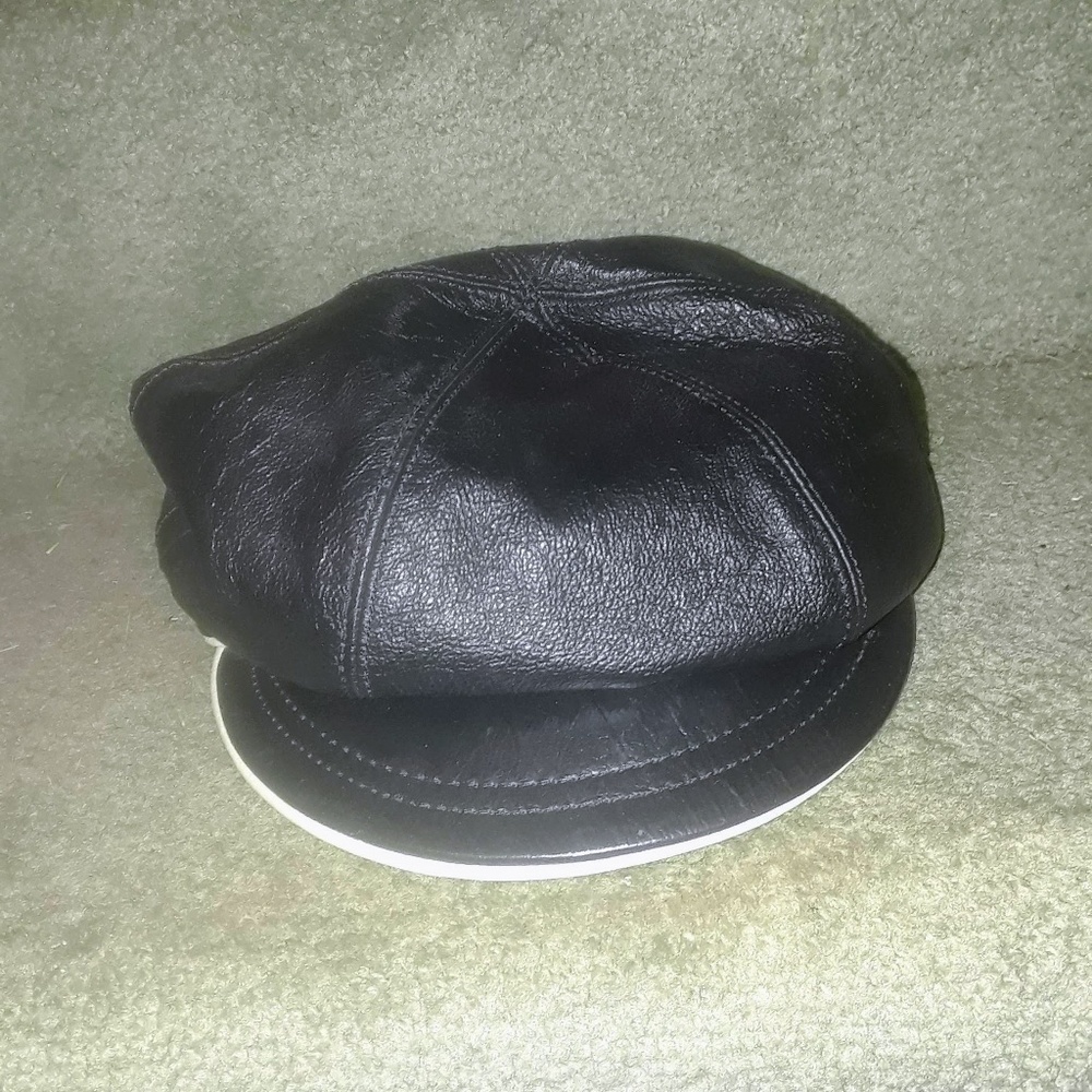 Wilson's 💯% Leather Hat